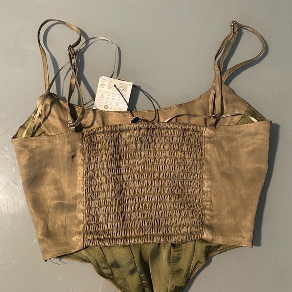 Stradavirus - ZARA sister brand corset crop - Picture 3 of 3